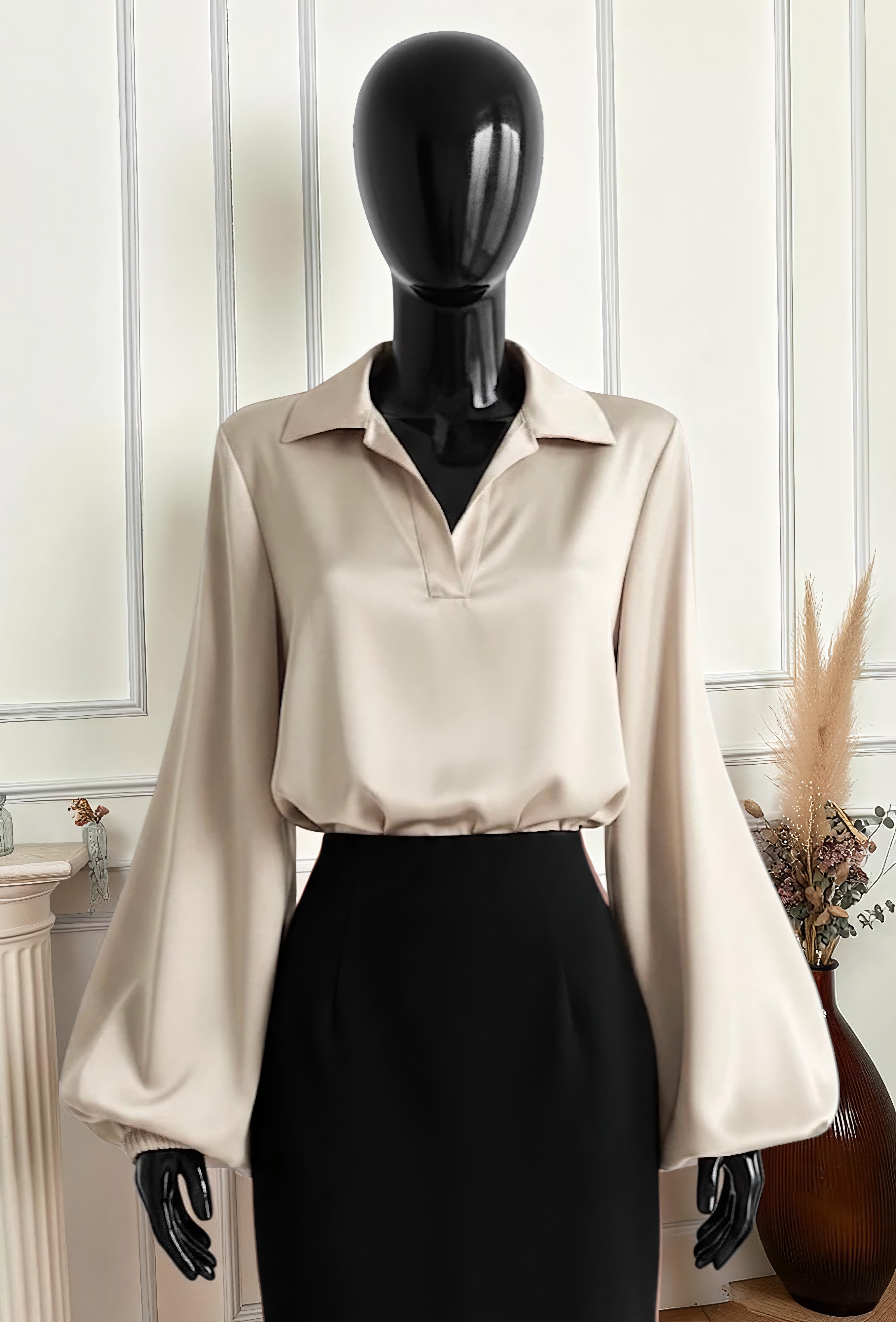 Blouse Manches Amples en Satin Beige — Doublure Viscose – La Muse Parisienne – vue 1