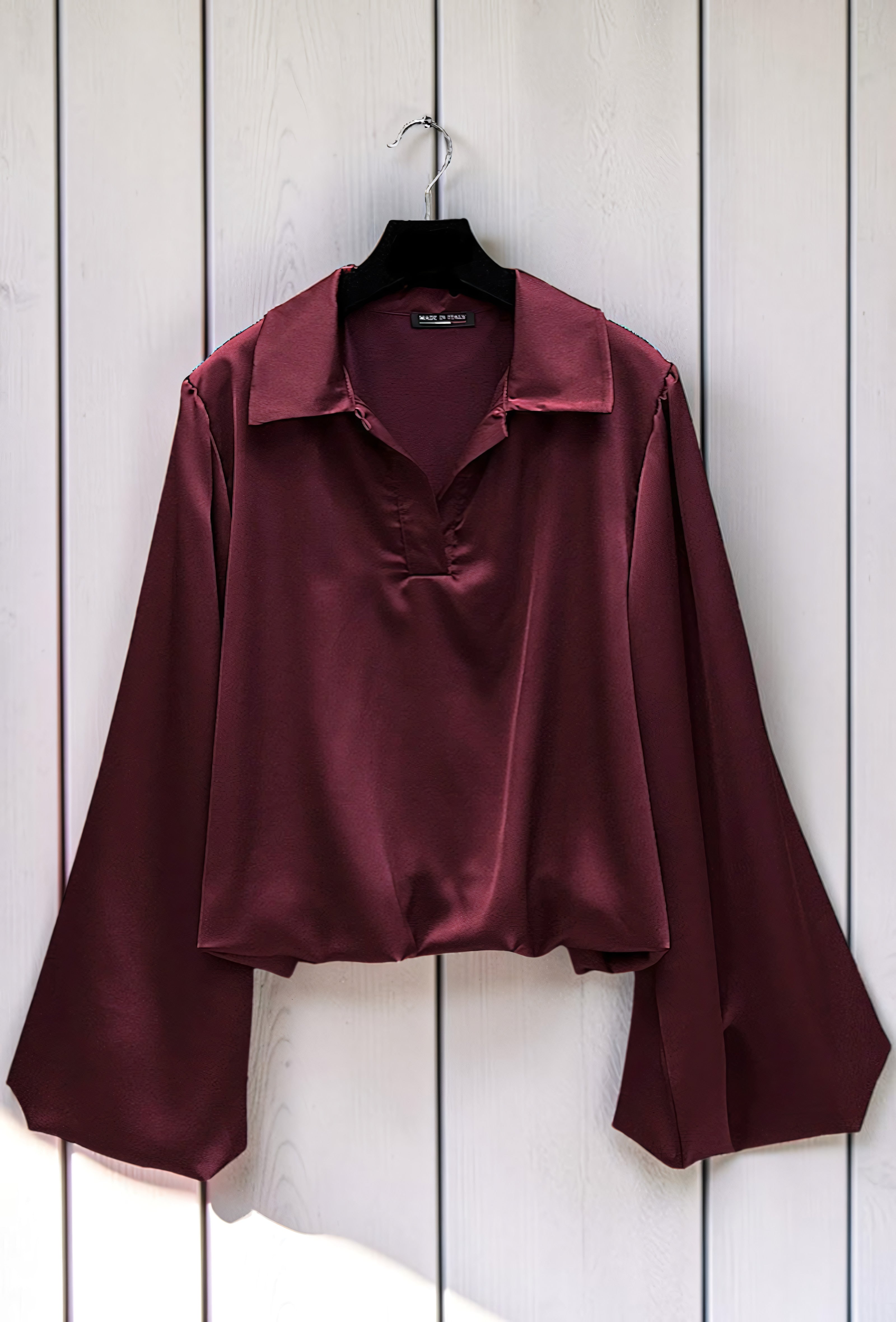 Blouse Manches Amples en Satin Bordeaux — Doublure Viscose – La Muse Parisienne – vue 2