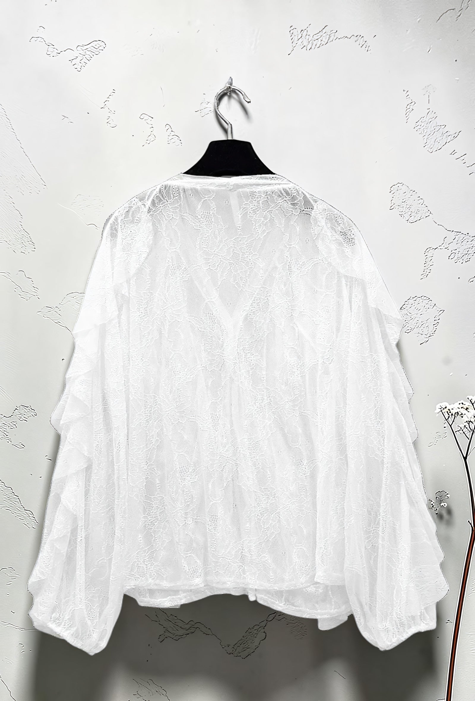 Chemisier en Dentelle à Volants Blanc – La Muse Parisienne – vue 3