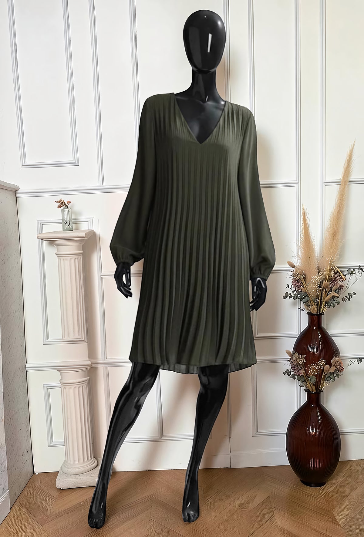 Robe Plissée Unie – La Muse Parisienne