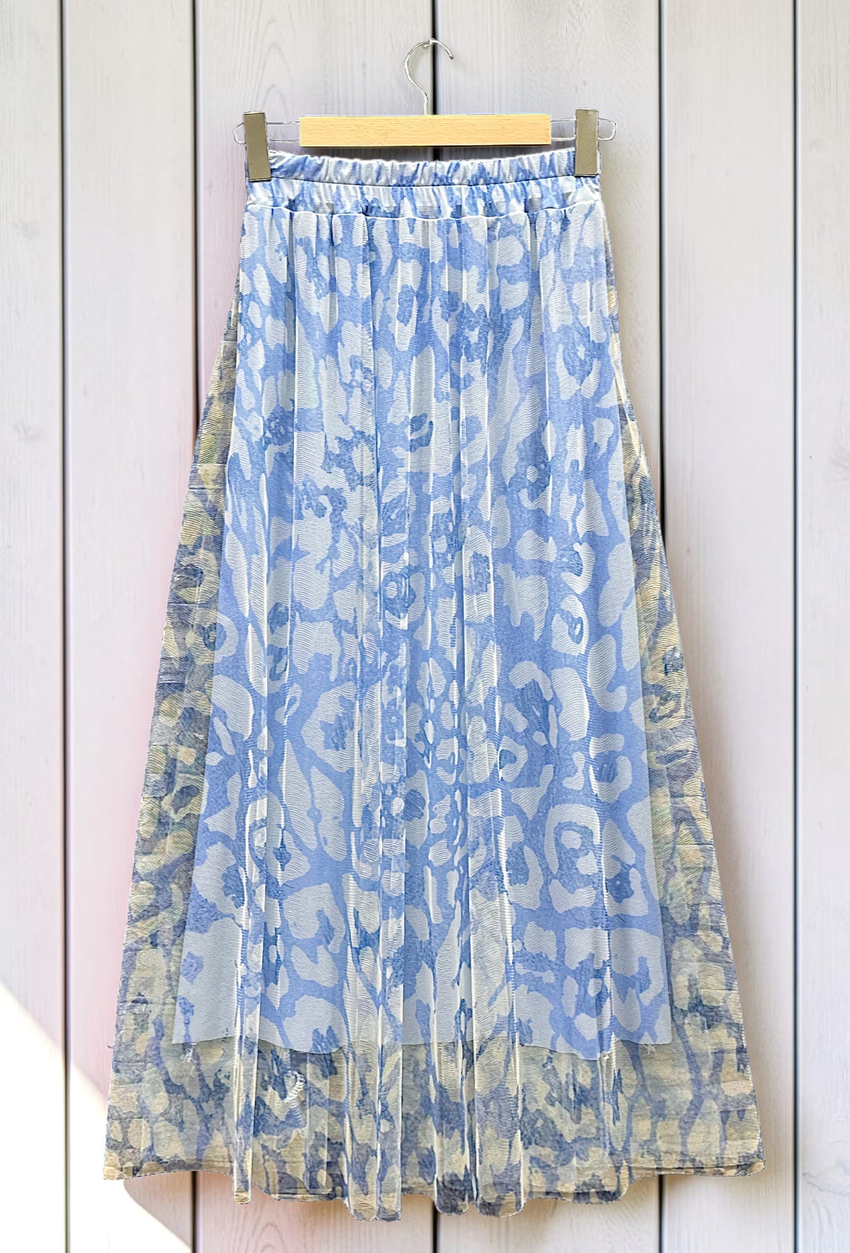 Jupe en Tulle Fluide Doublée Bleu Ciel – La Muse Parisienne – vue 2