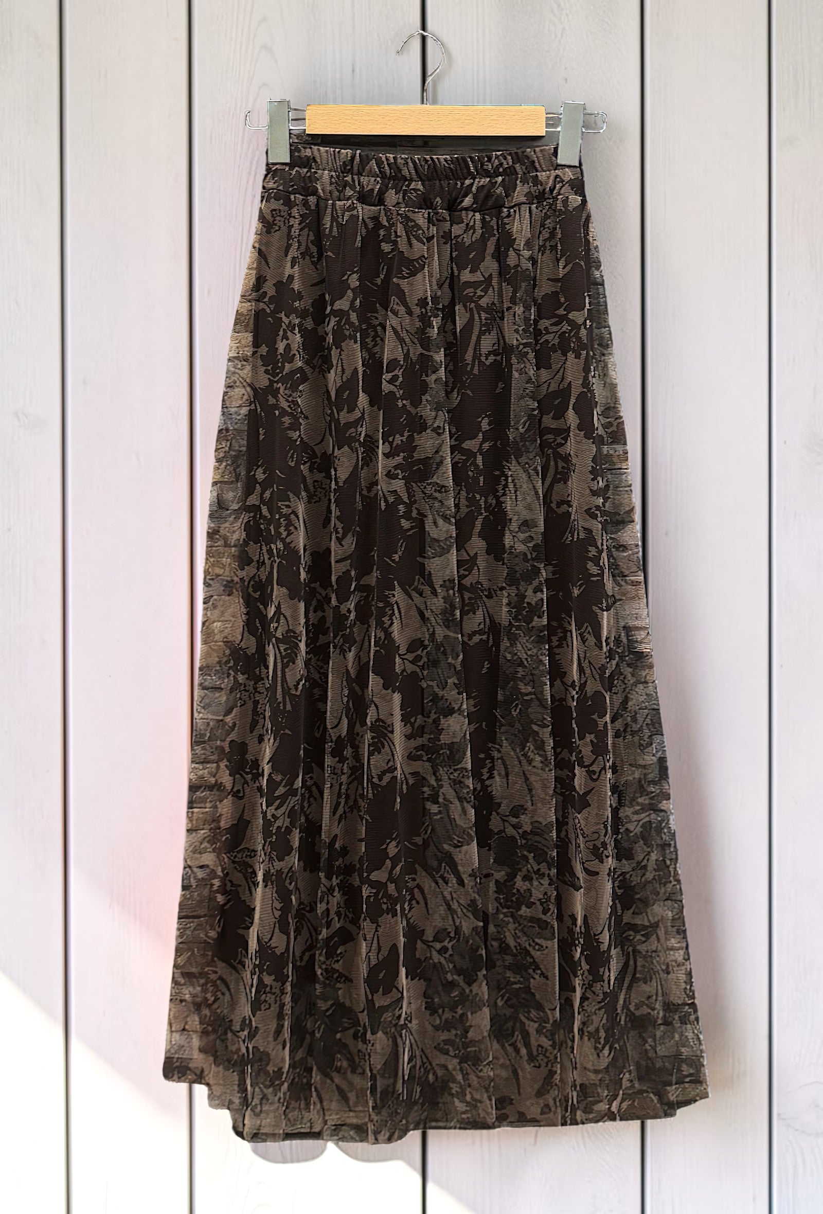 Jupe en Tulle Fluide Doublée Marron Foncé – La Muse Parisienne – vue 2