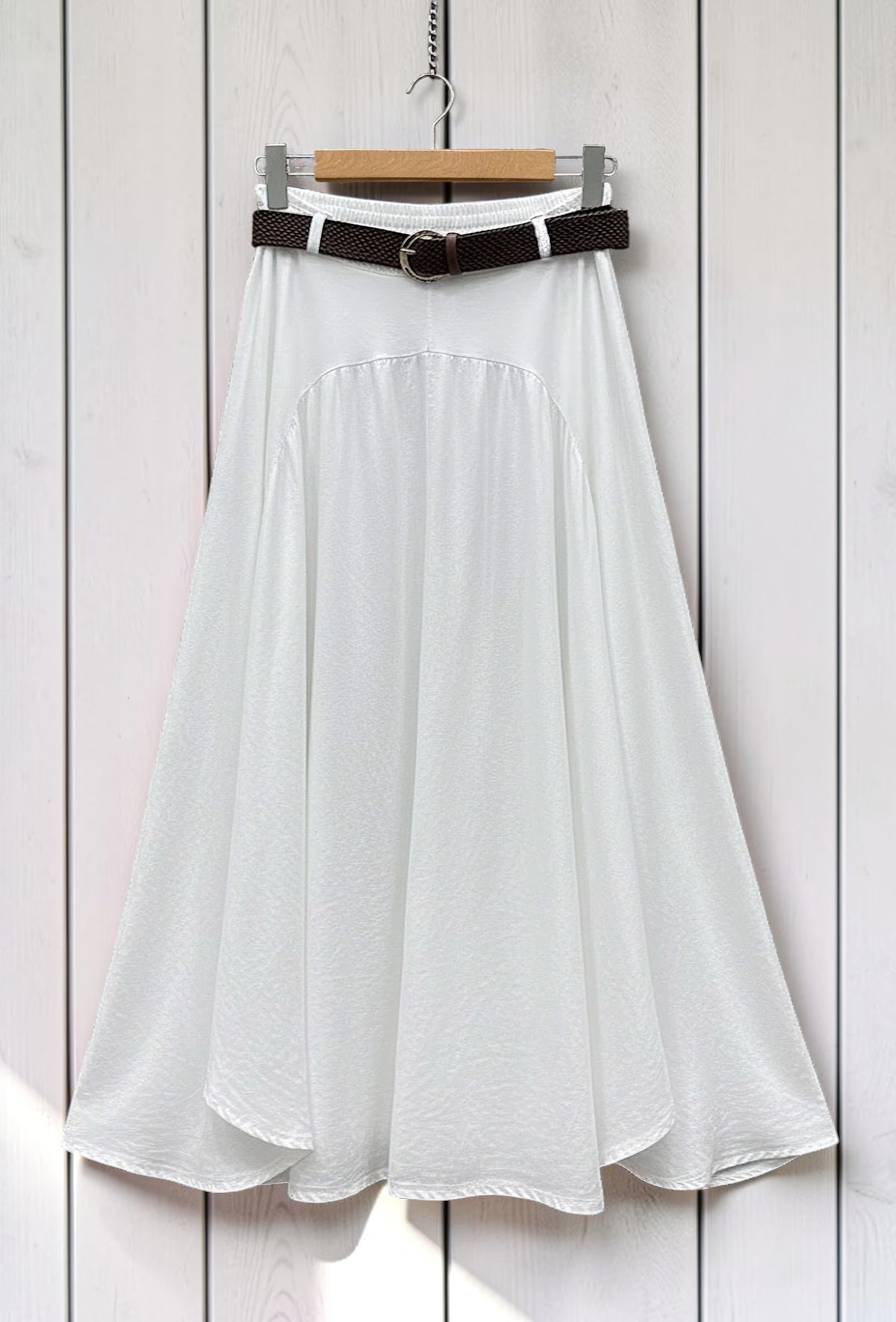 Jupe Fluide en Viscose Lyocell avec Ceinture Blanc – La Muse Parisienne – vue 2