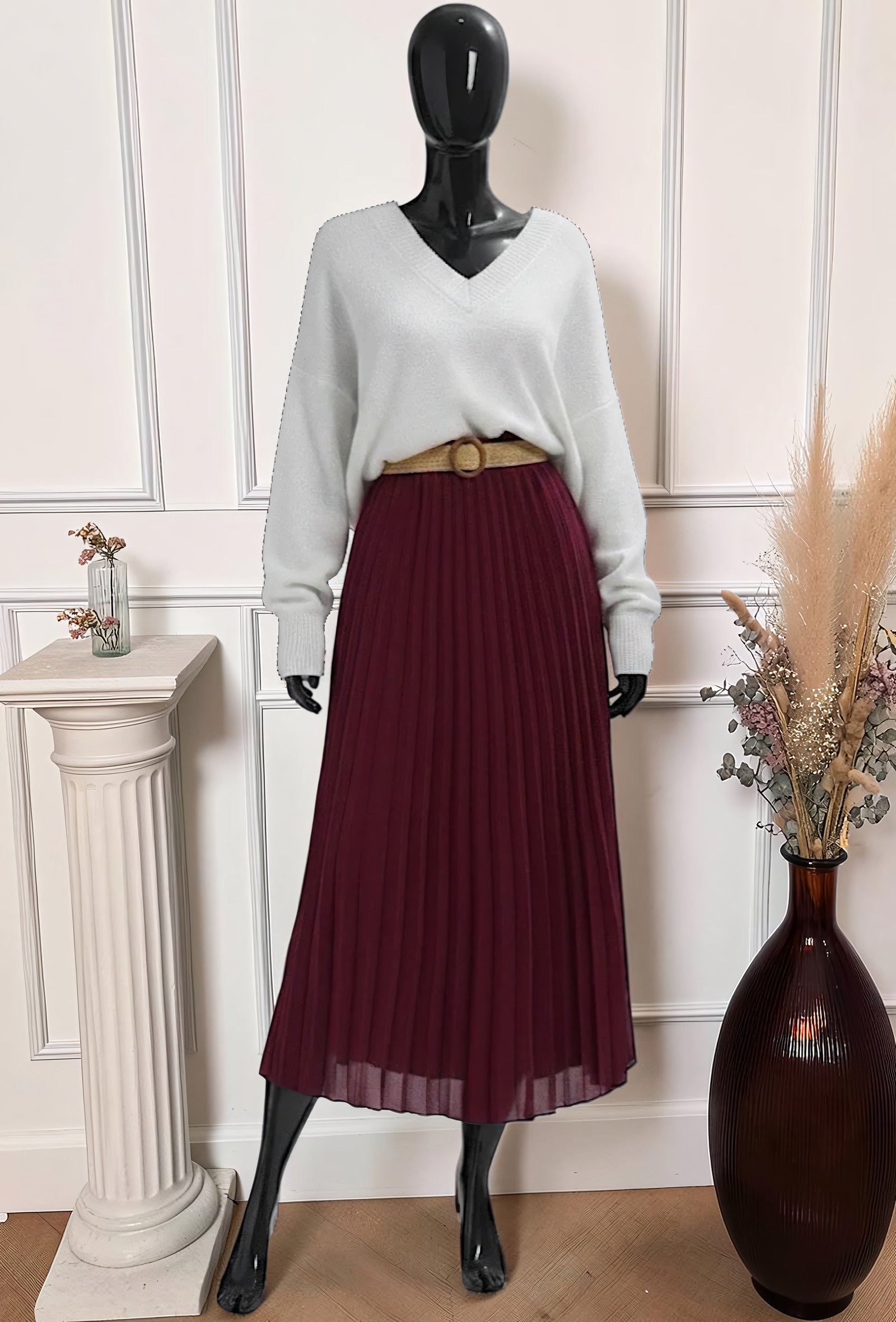 Jupe Plissée Fluide Doublée avec Ceinture Bordeaux – La Muse Parisienne – vue 1