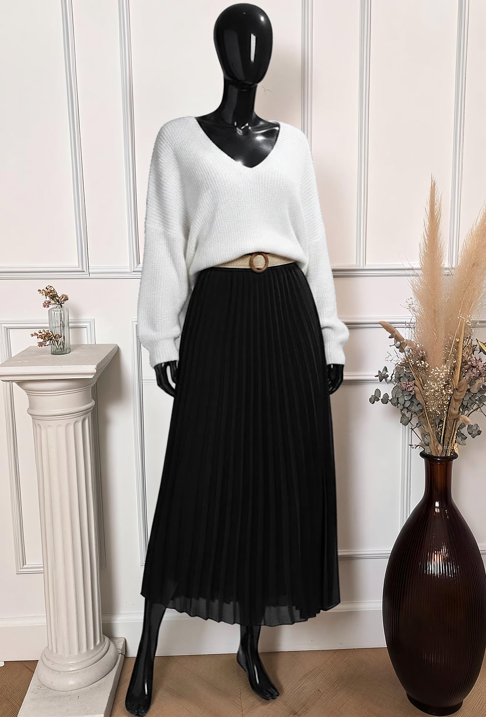 Jupe Plissée Fluide Doublée avec Ceinture Noir – La Muse Parisienne – vue 1