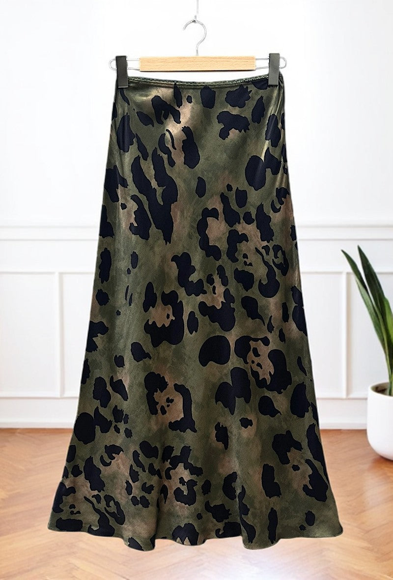 🌟 Nouvelle Collection 2025 : Jupes Imprimées en Viscose Satinée à Bordure Dentelle 🌟