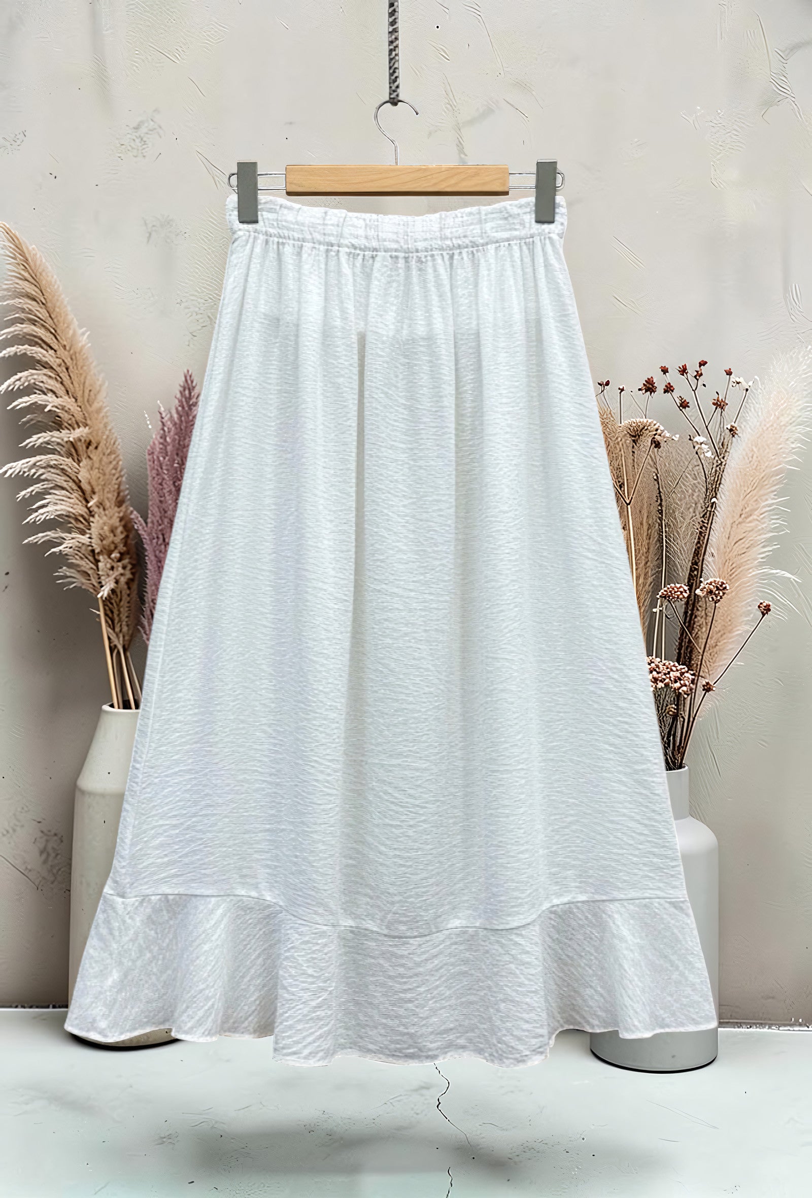 Jupe Bohème Chic en Viscose Taille Élastique Blanc – La Muse Parisienne – vue 2