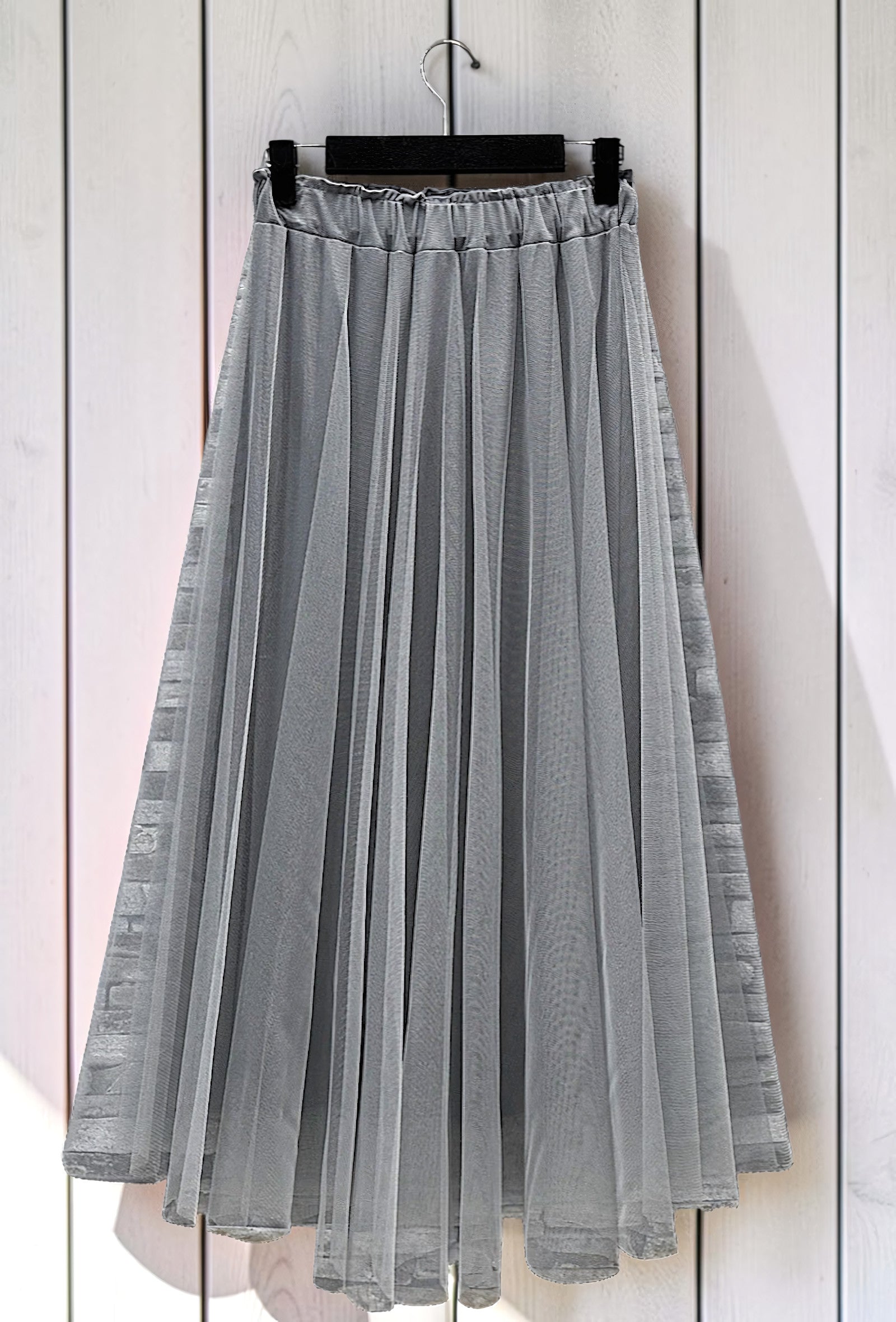 Jupe en Tulle Romantique Doublée Gris – La Muse Parisienne – vue 2