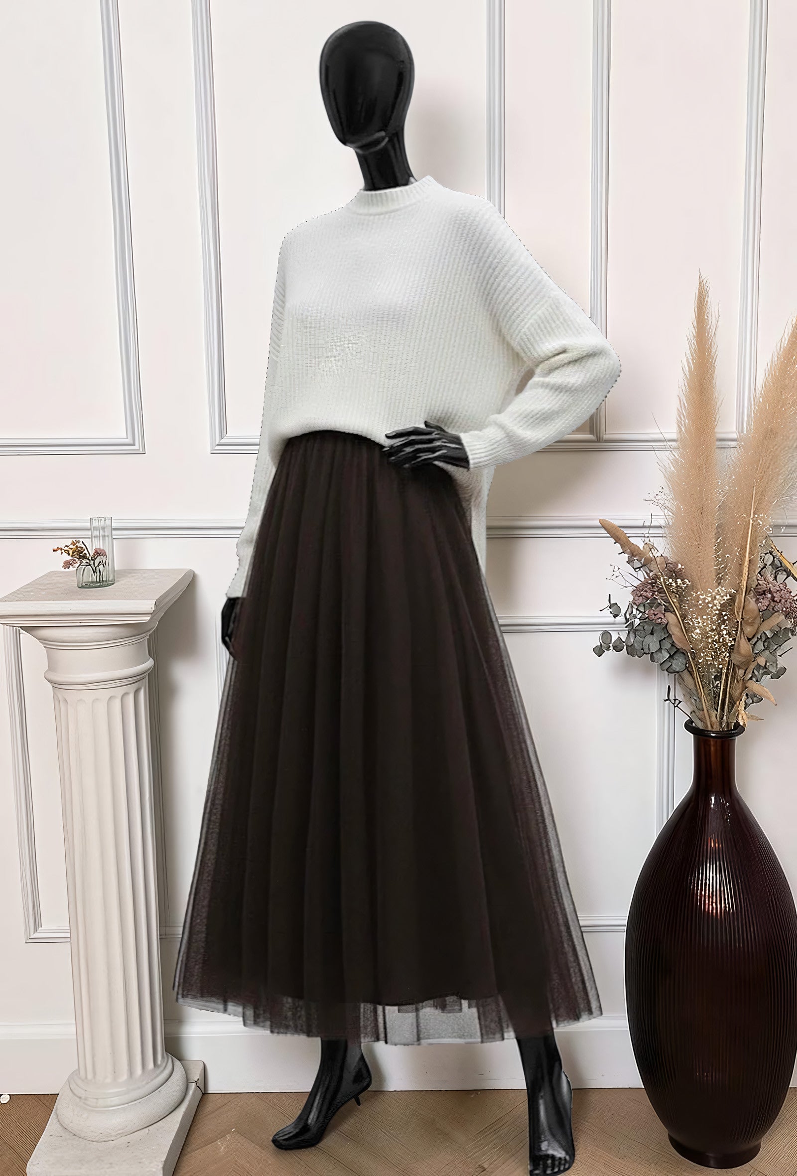 Jupe en Tulle Romantique Doublée Marron Foncé – La Muse Parisienne – vue 1