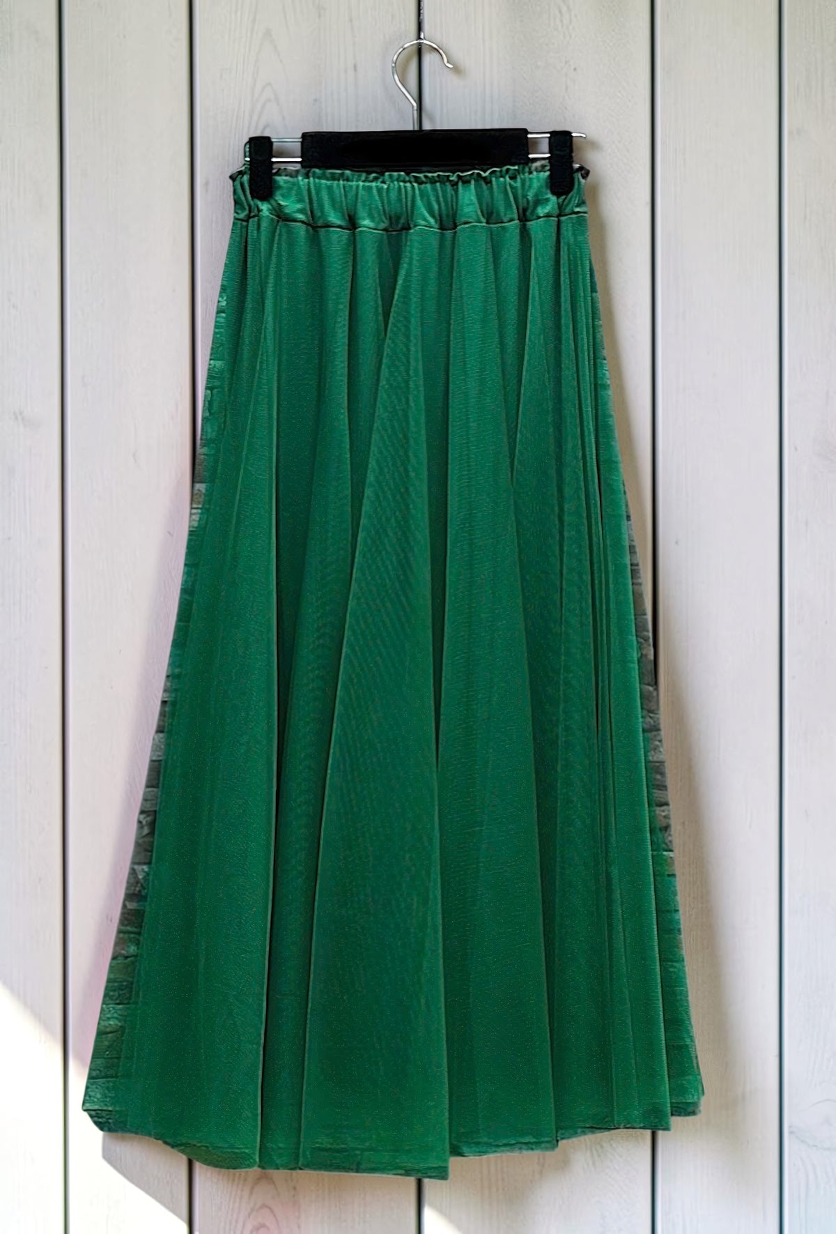 Jupe en Tulle Romantique Doublée Vert Foncé – La Muse Parisienne – vue 2