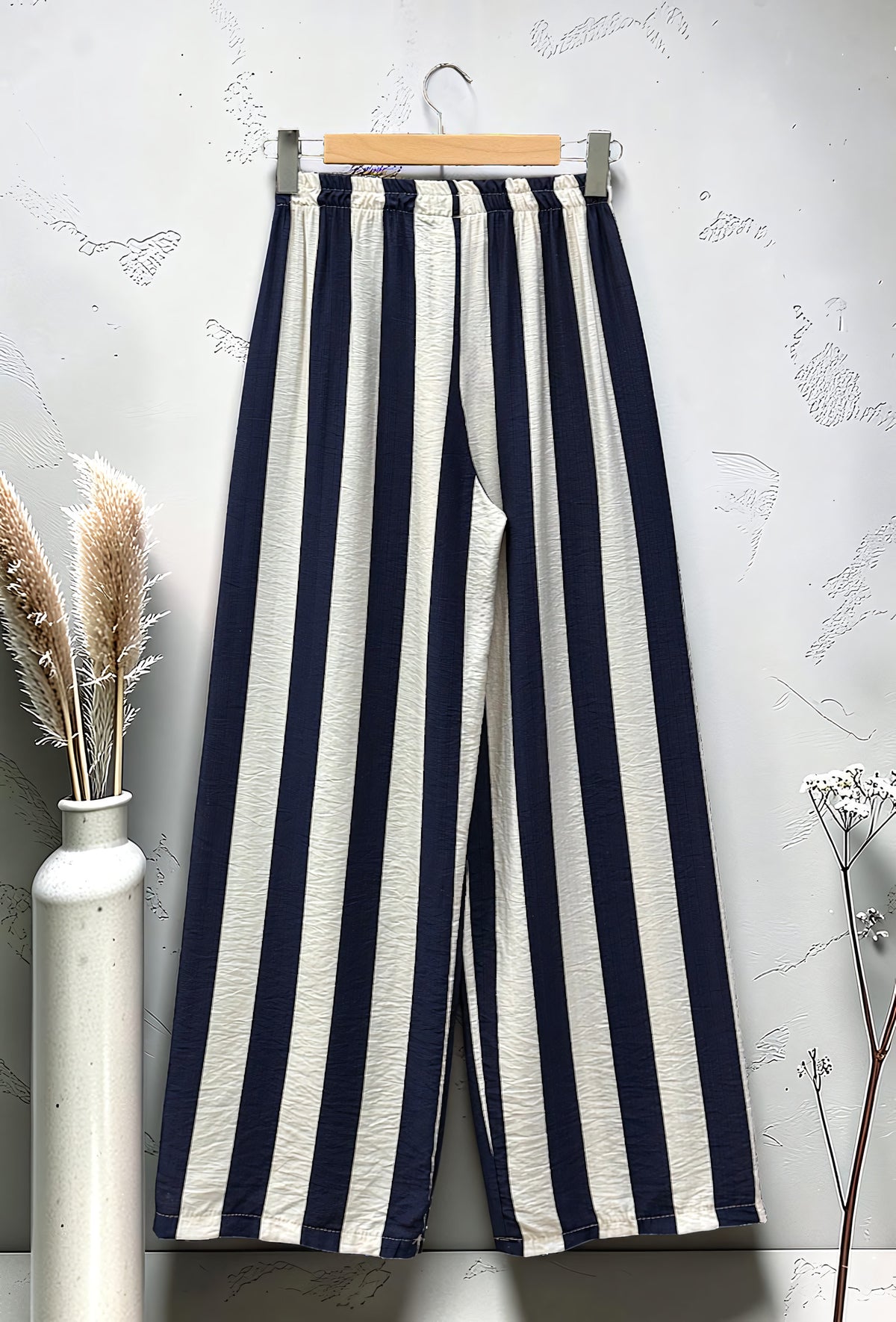 Pantalon Large à Rayures Taille Élastique Marine – La Muse Parisienne – vue 2