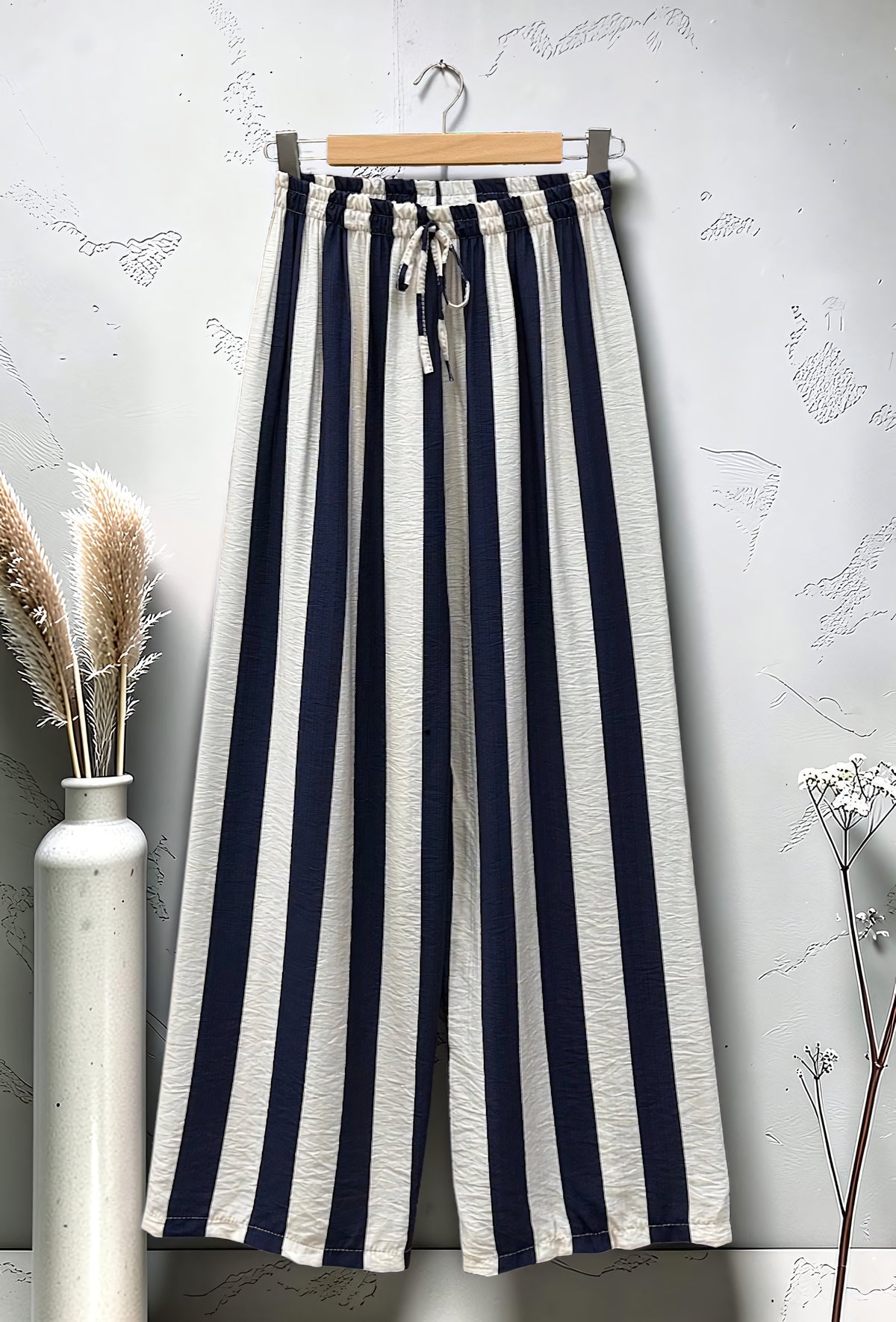 Pantalon Large à Rayures Taille Élastique Marine – La Muse Parisienne – vue 3