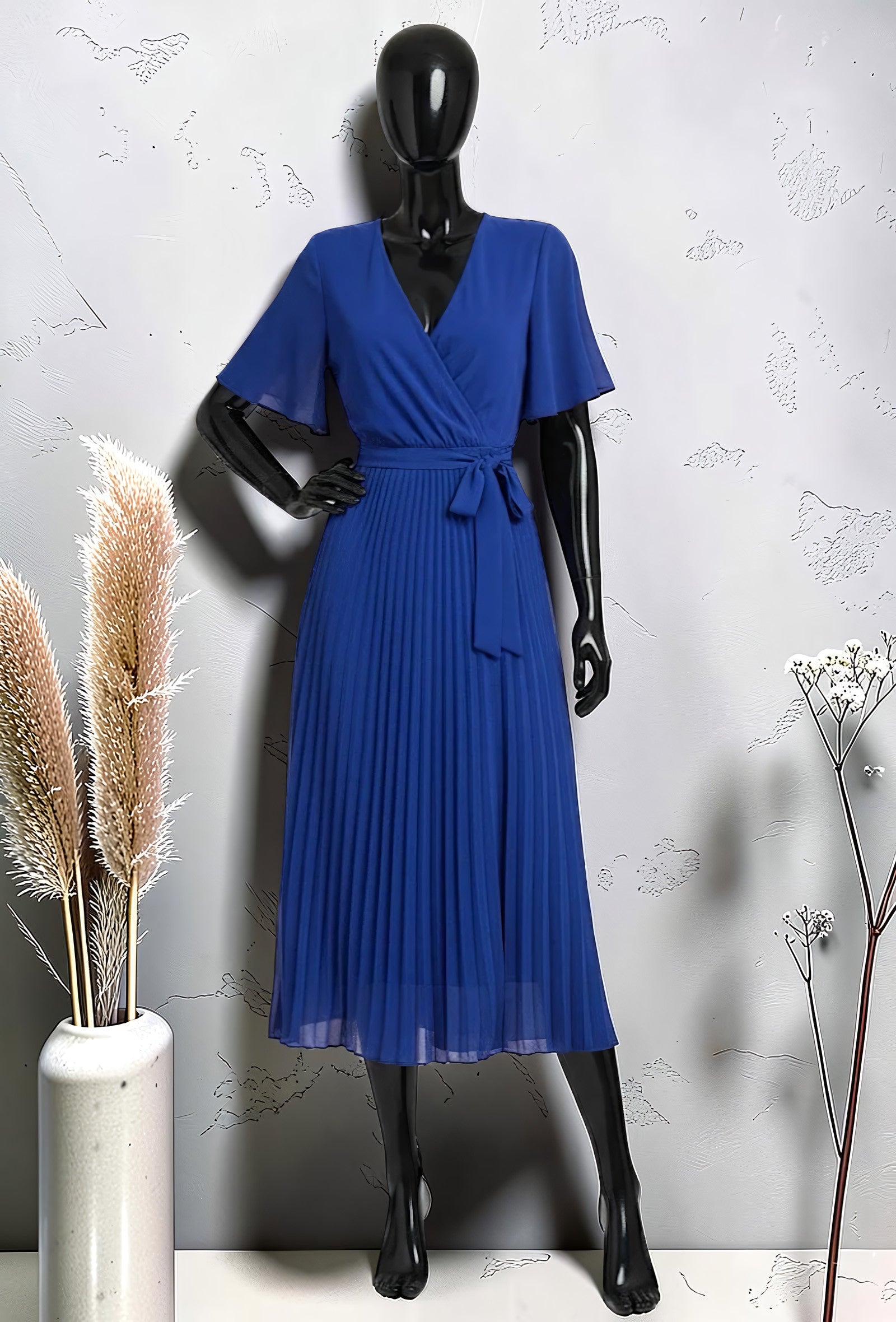 Robe Croisée Plissée Fluide Doublée Bleu Roi – La Muse Parisienne