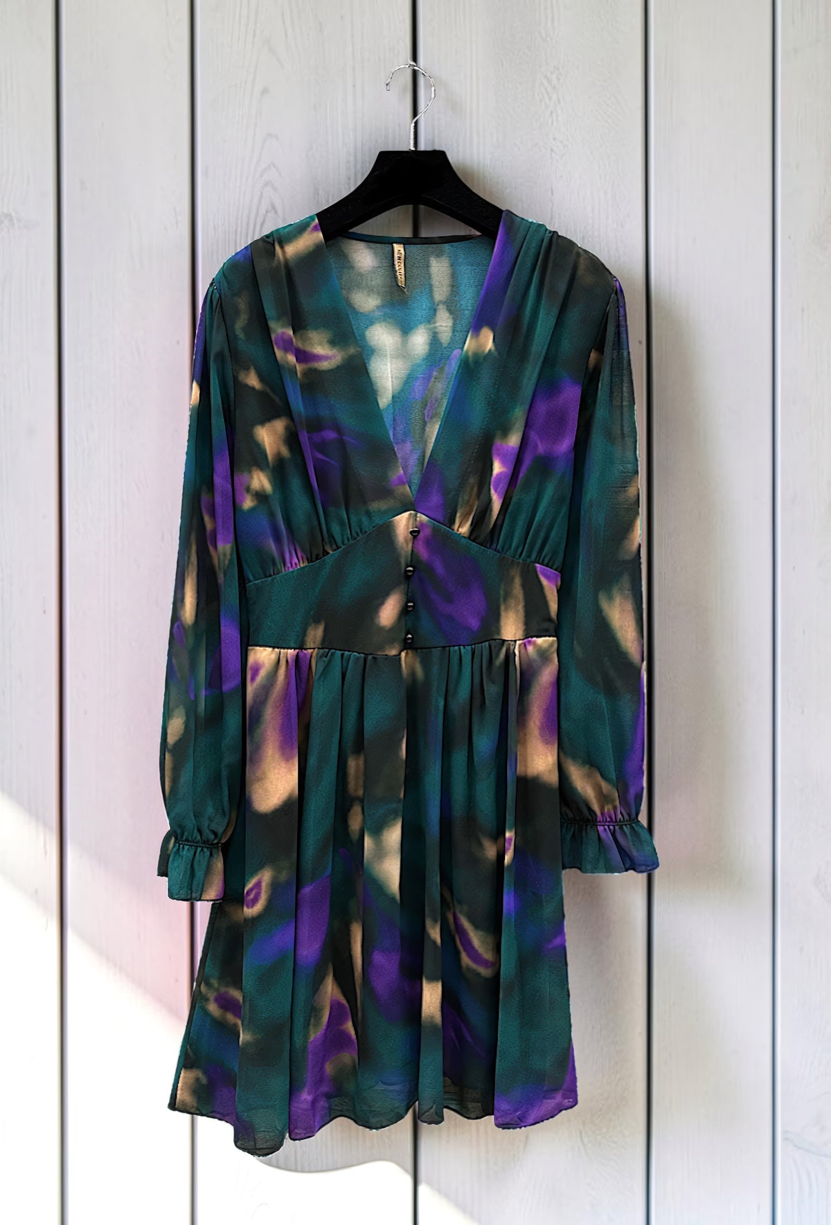 Robe Imprimée Boutonnée Manches Longues Vert Sapin – La Muse Parisienne – vue 2