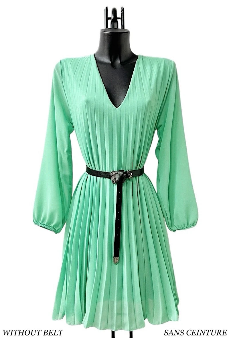 🌟 Nouvelle Collection : Robe courte à Doublure en Viscose 🌟
