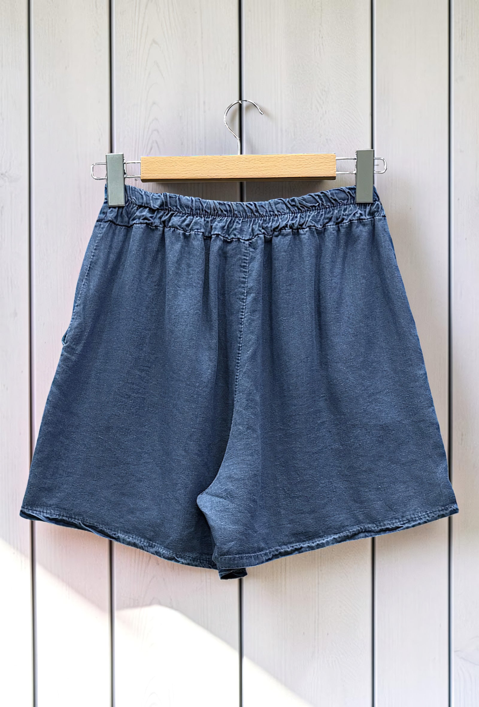 Short Fluide en Jean à Poches Denim – La Muse Parisienne – vue 2