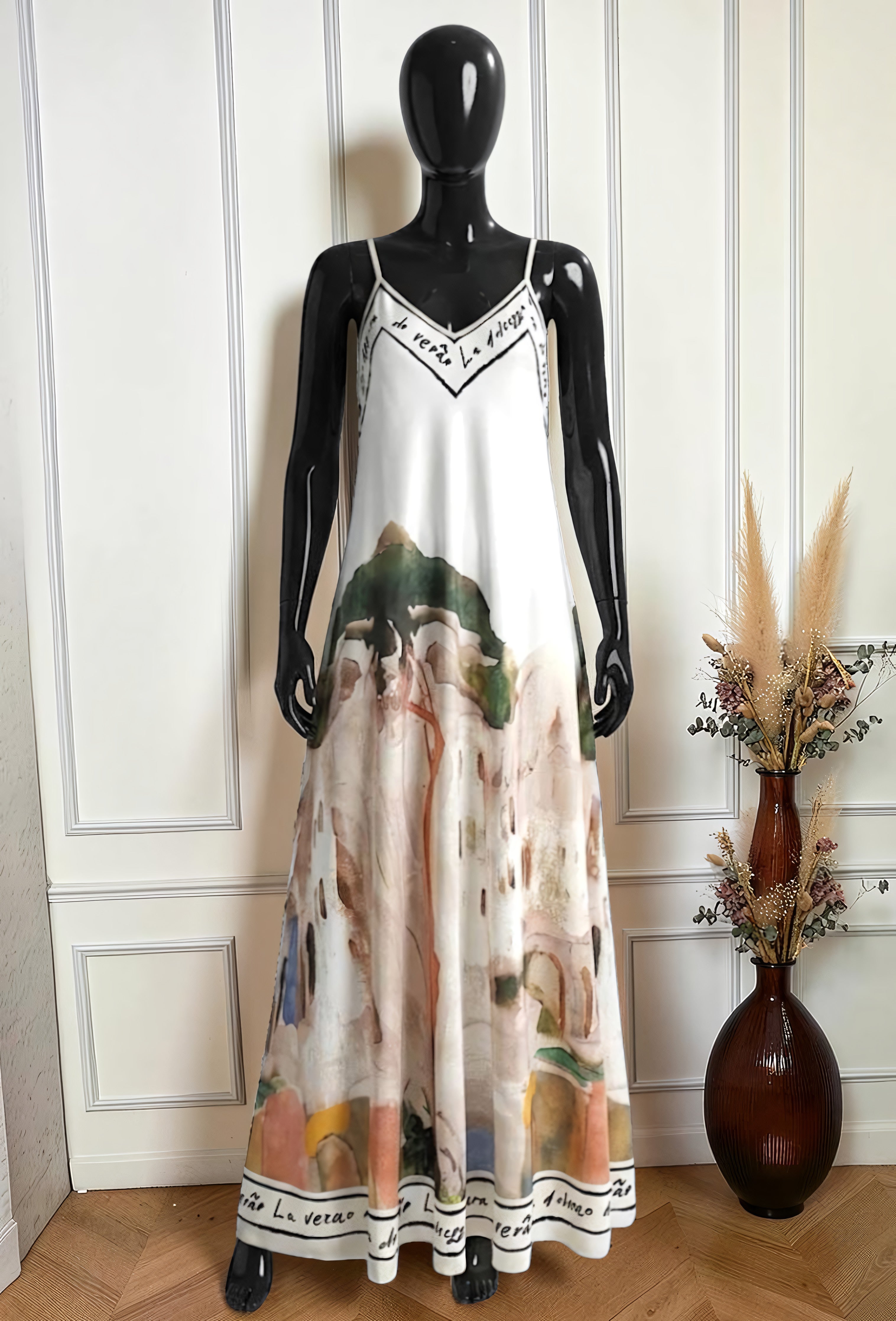 Robe en Satin Imprimé Blanc Cassé – La Muse Parisienne