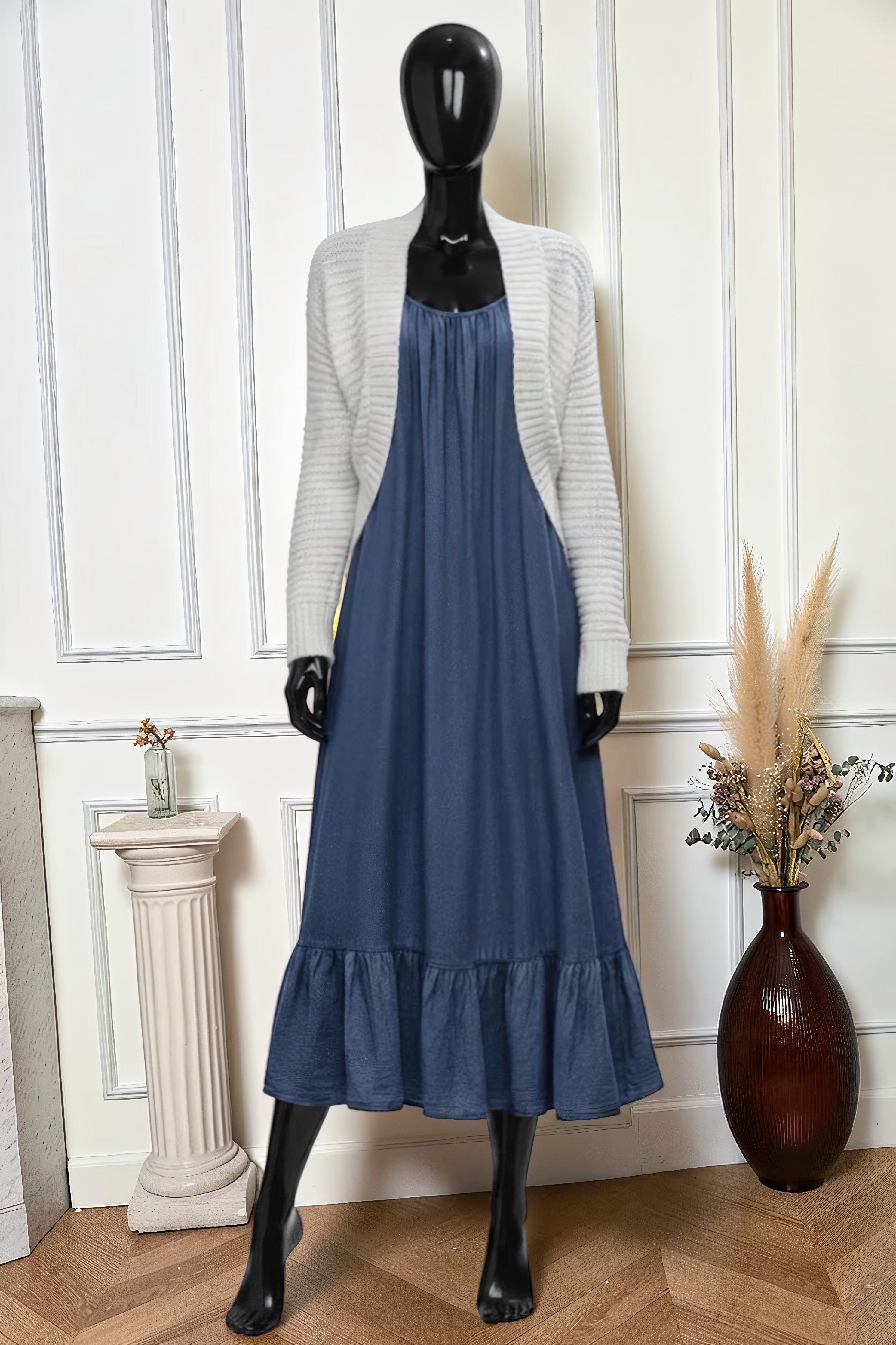 Robe en Jean Lyocell à Bretelles – La Muse Parisienne