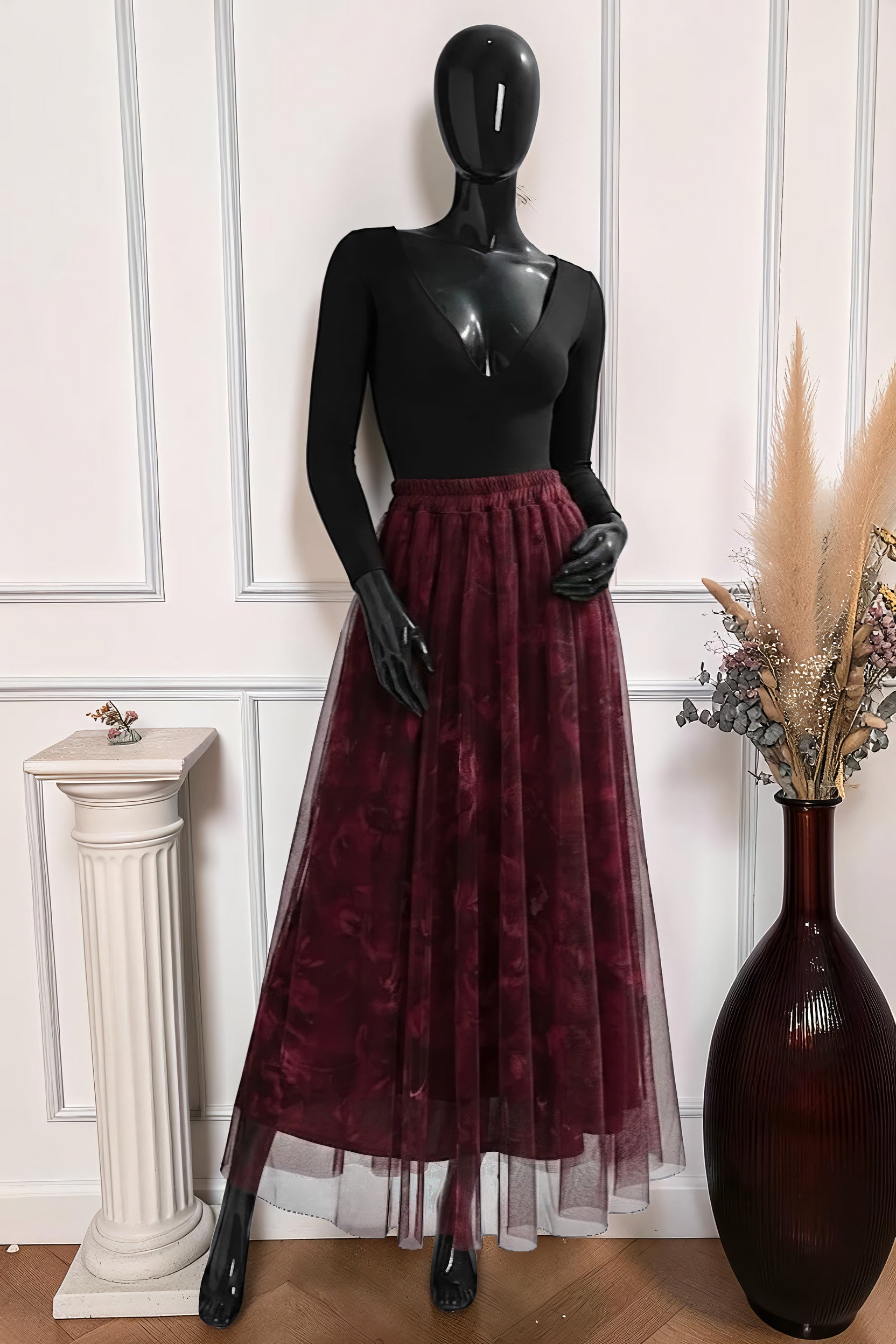 Jupe en Tulle Fluide Doublée Bordeaux Fleuri – La Muse Parisienne – vue 1