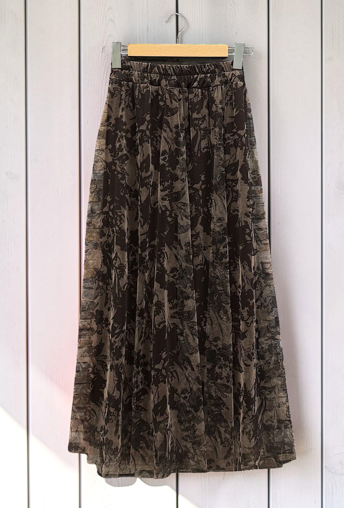 Jupe en Tulle Fluide Doublée Marron Foncé – La Muse Parisienne – vue 2