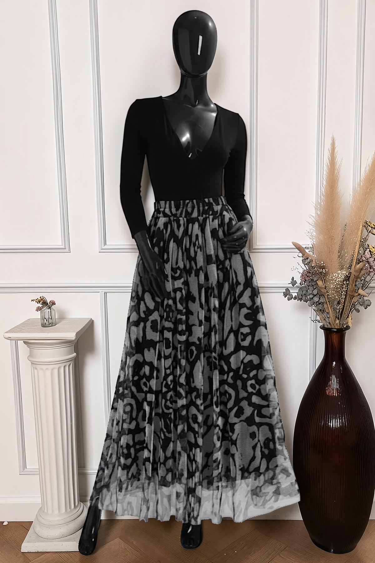 Jupe en Tulle Fluide Doublée Noir Léopard – La Muse Parisienne – vue 1