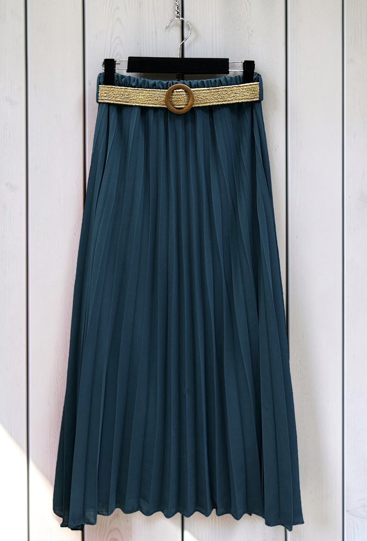 Jupe Plissée Fluide Doublée avec Ceinture Bleu Pétrole – La Muse Parisienne – vue 2