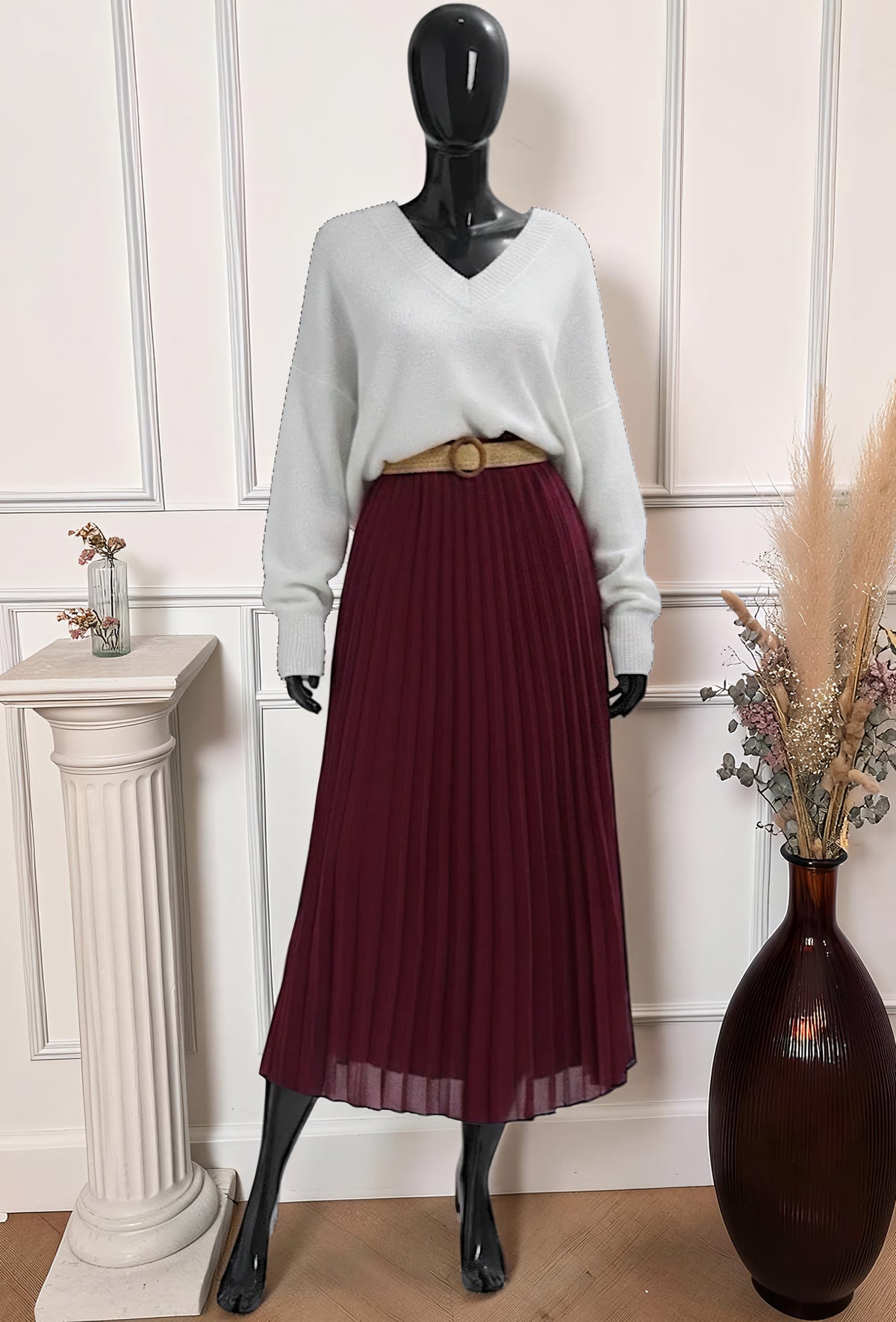 Jupe Plissée Fluide Doublée avec Ceinture Bordeaux – La Muse Parisienne – vue 1