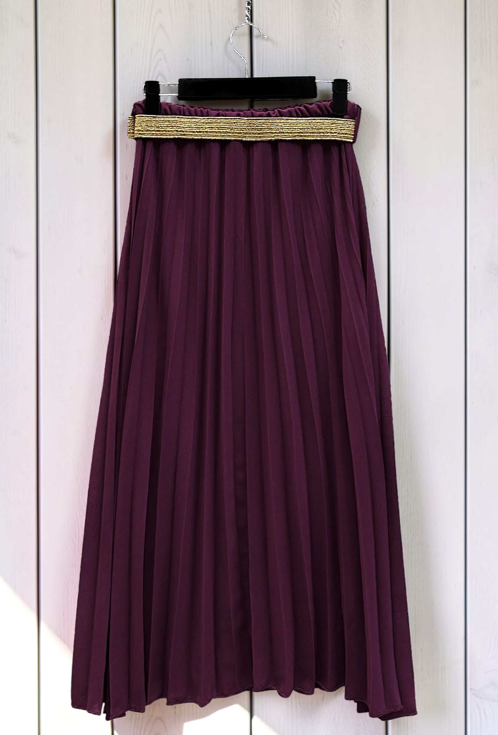 Jupe Plissée Fluide Doublée avec Ceinture Mauve – La Muse Parisienne – vue 2