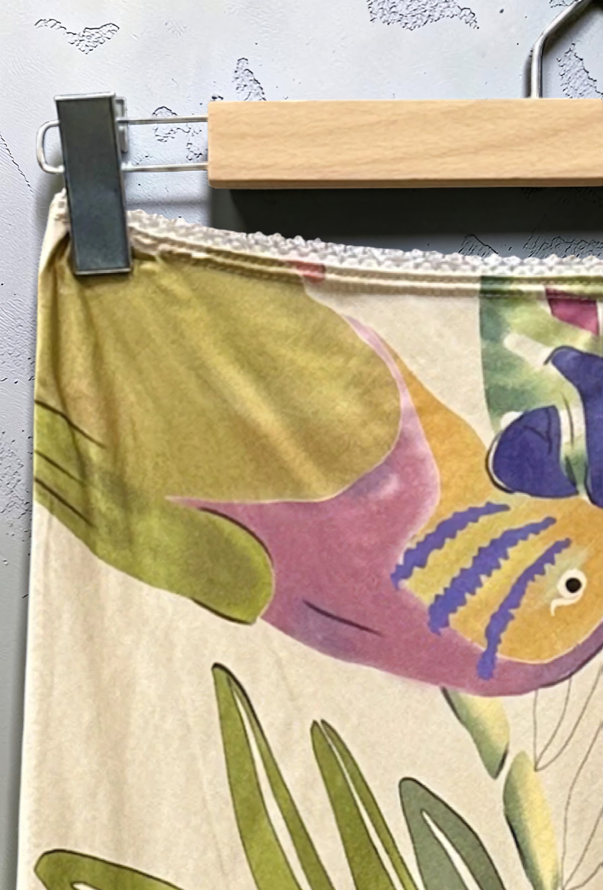 Jupe Imprimée en Viscose Satinée Bordure Dentelle Caramel – La Muse Parisienne – vue 3