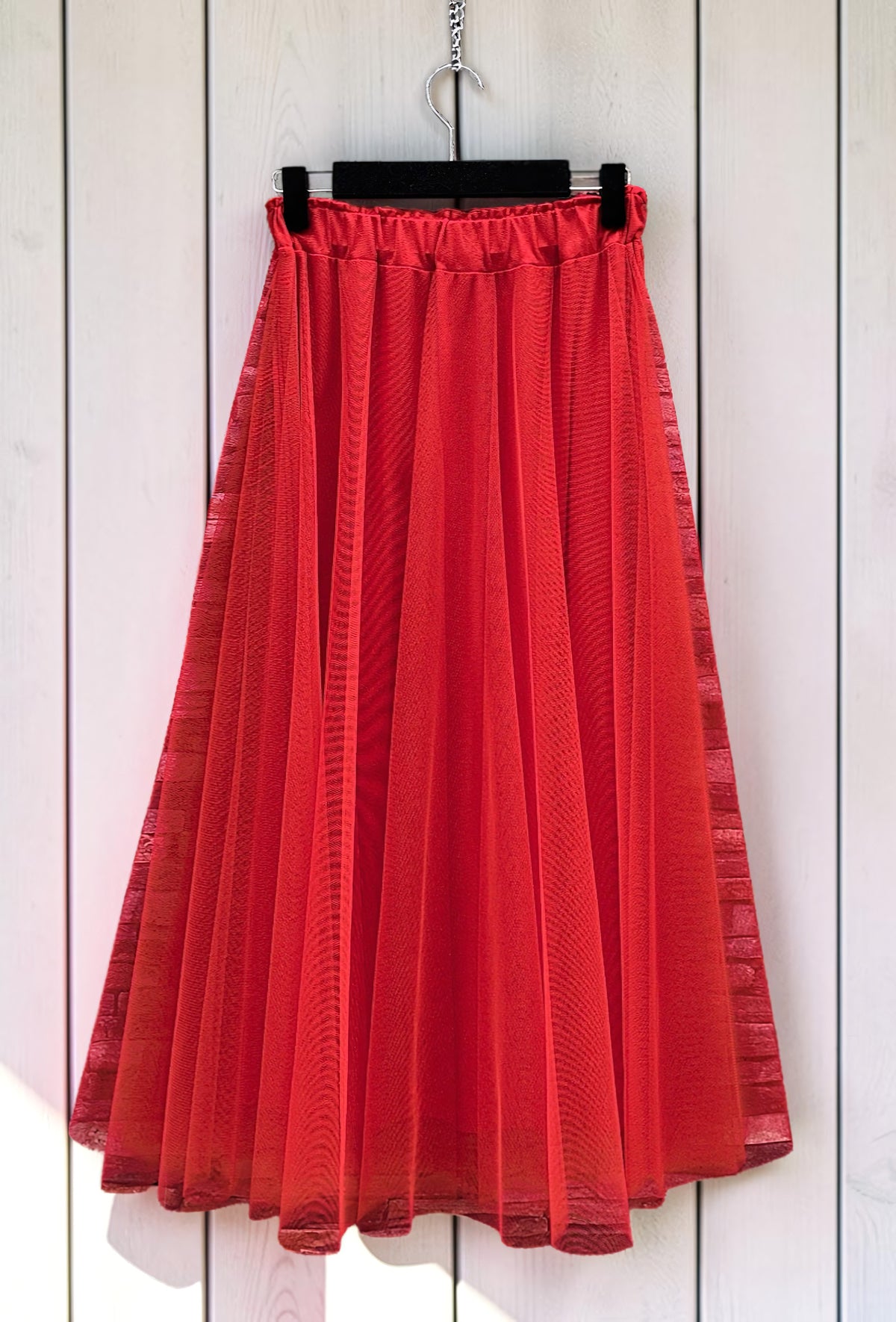 Jupe en Tulle Romantique Doublée Rouge – La Muse Parisienne – vue 2