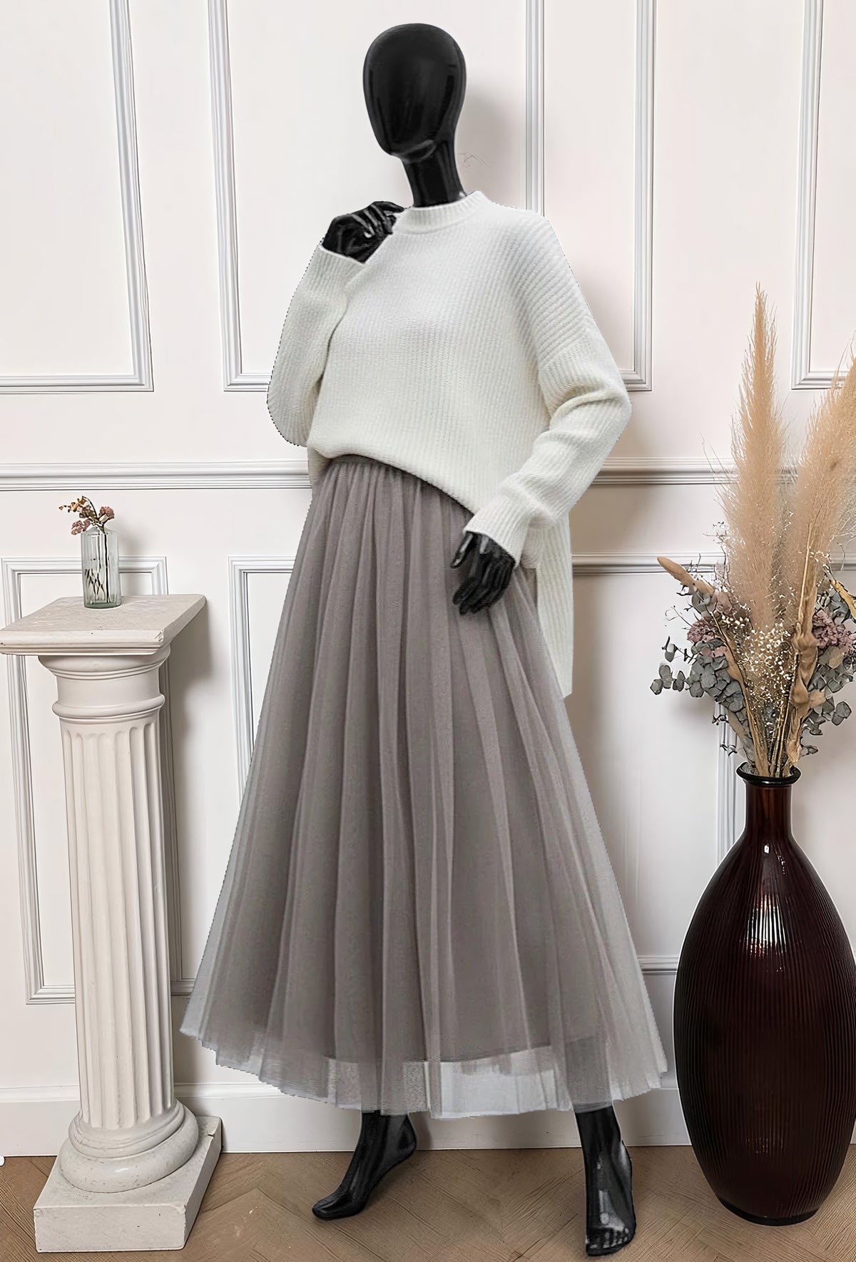 Jupe en Tulle Romantique Doublée Taupe – La Muse Parisienne – vue 1