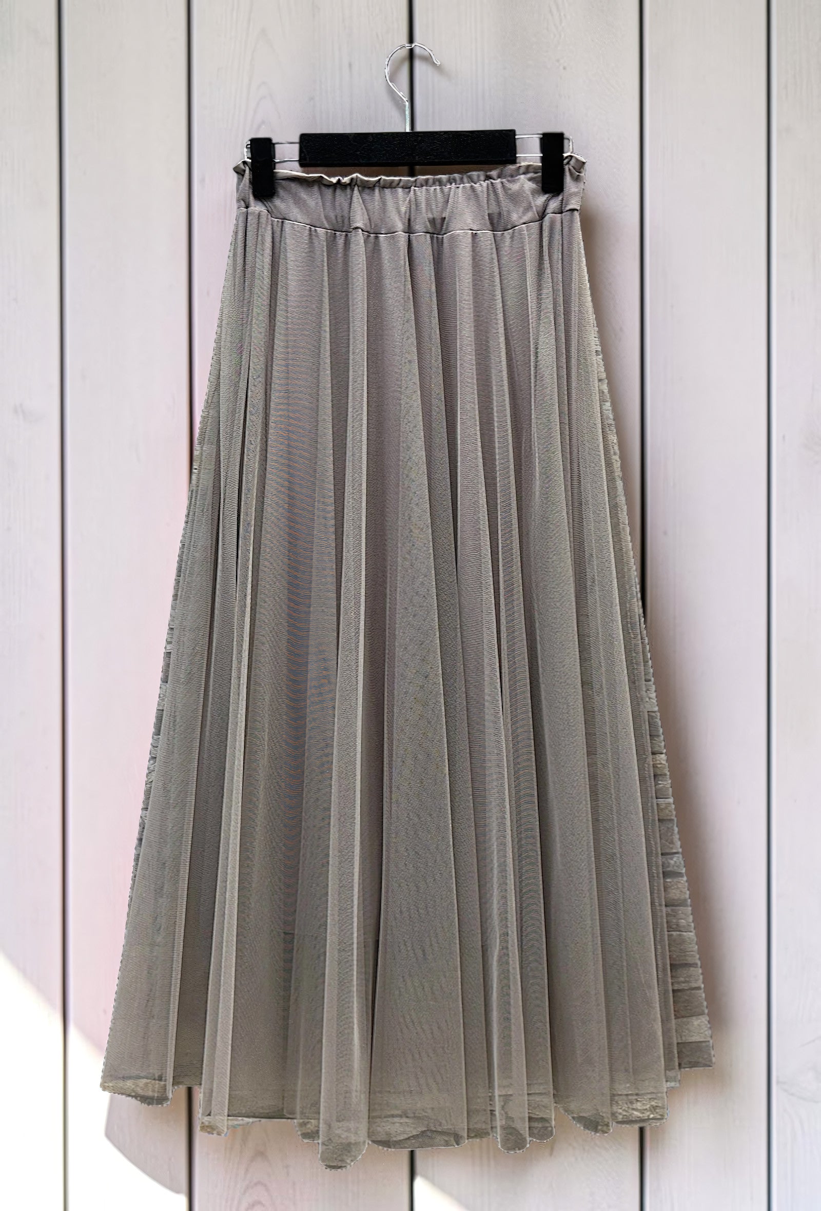 Jupe en Tulle Romantique Doublée Taupe – La Muse Parisienne – vue 2