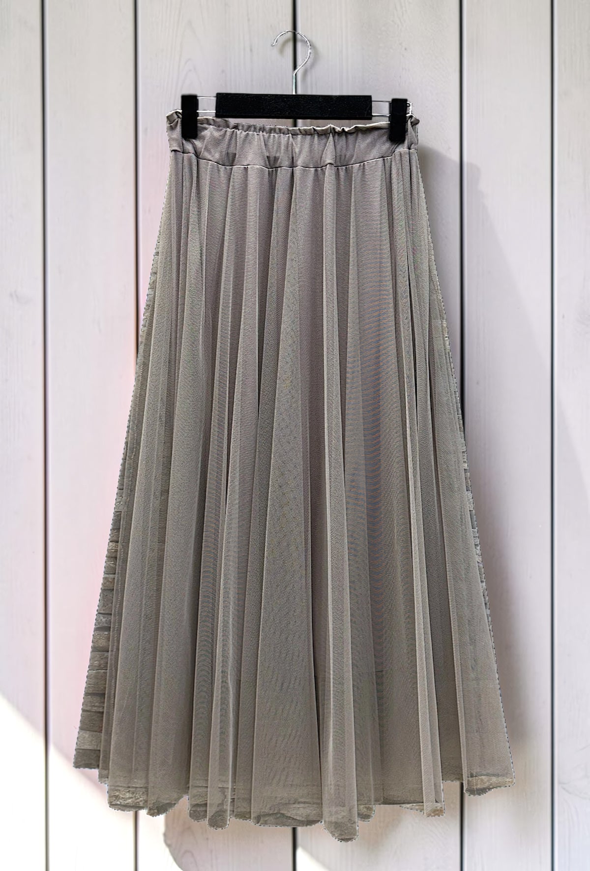 Jupe en Tulle Romantique Doublée Taupe – La Muse Parisienne – vue 3