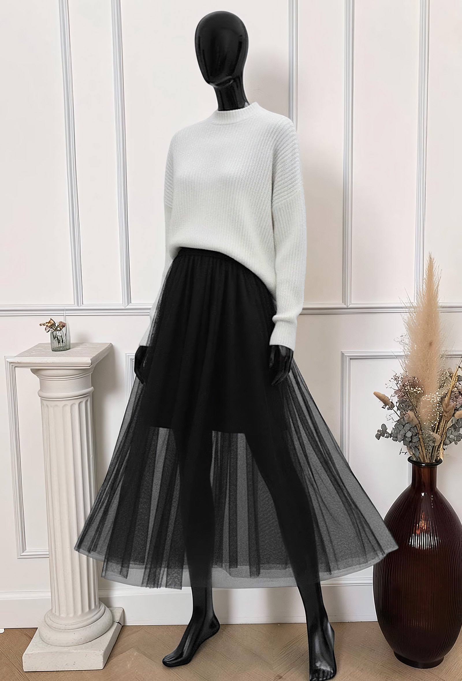 Jupe Courte en Tulle Doublée Noir – La Muse Parisienne – vue 1