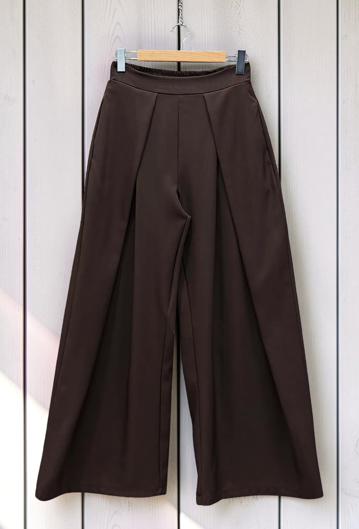 Pantalon Merveilleuse Palazzo Fluide Marron Foncé — Taille Haute Élastique – La Muse Parisienne – vue 2