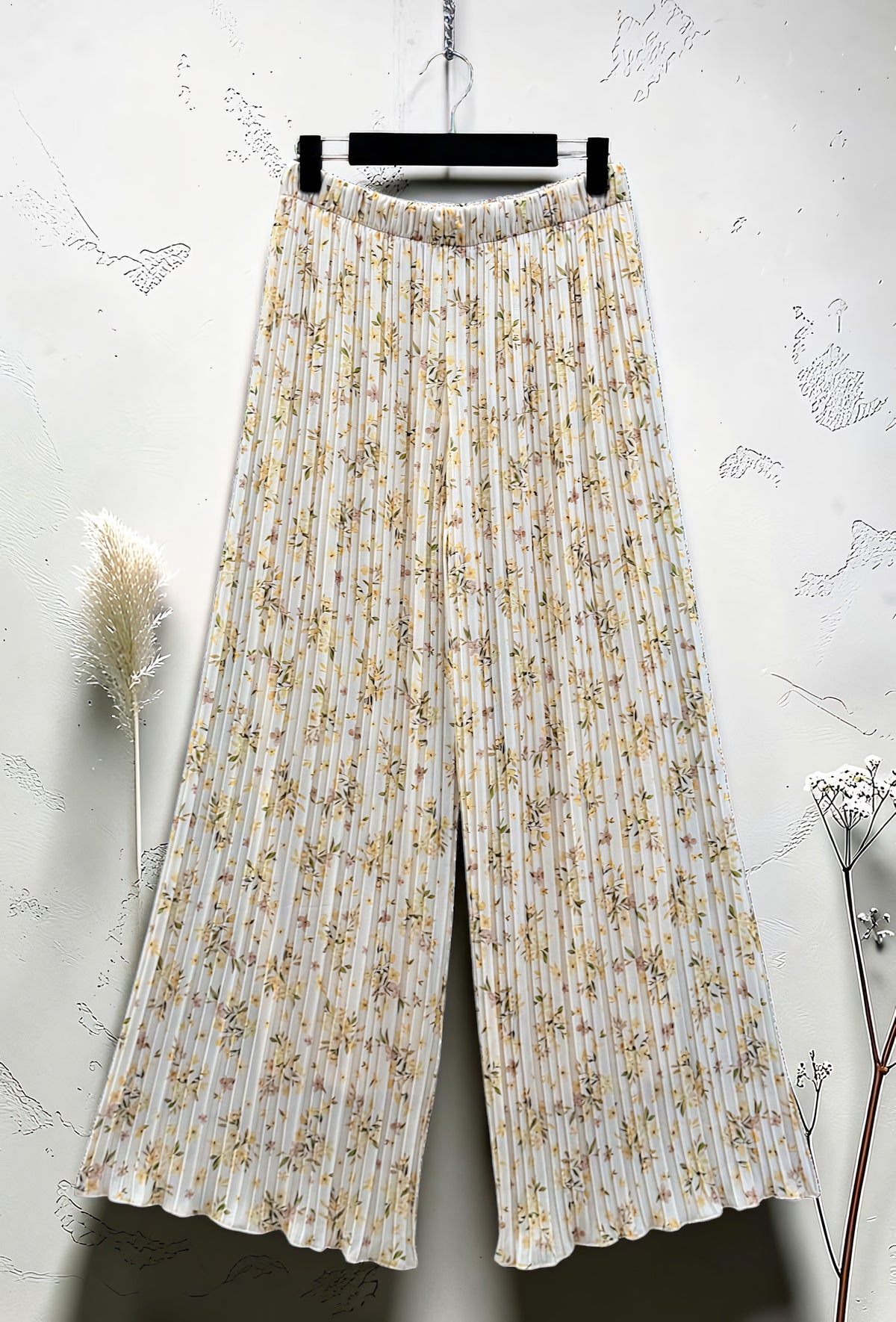 Pantalon Large Plissé Imprimé Doublé Jaune Clair – La Muse Parisienne – vue 3