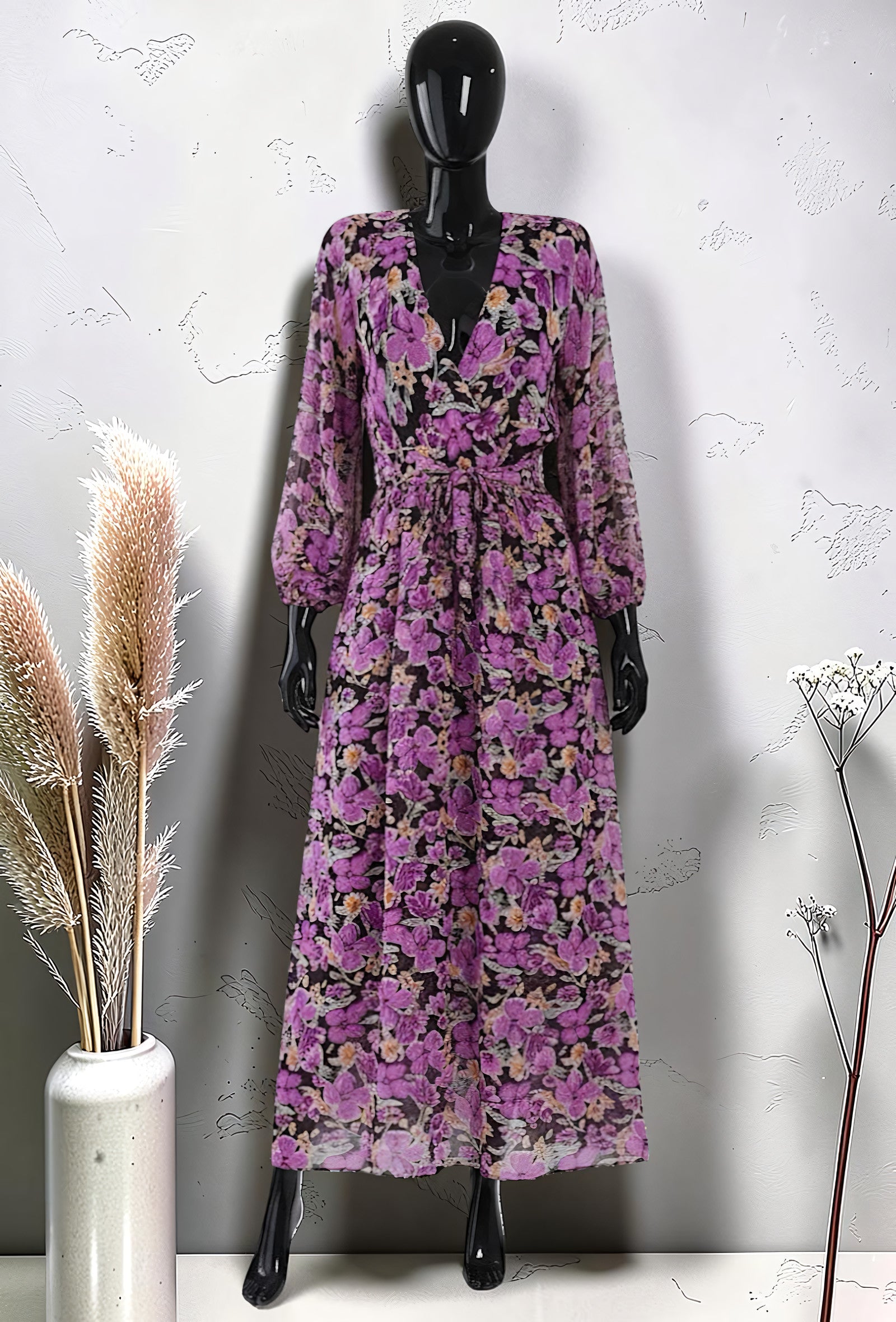 Robe Croisée Imprimée Manches Longues Noir Fleuri Lilas – La Muse Parisienne