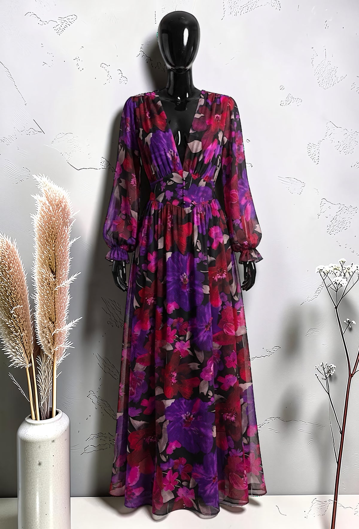 Robe Boutonnée Manches Longues Fendue Noir Fleuri Violet – La Muse Parisienne