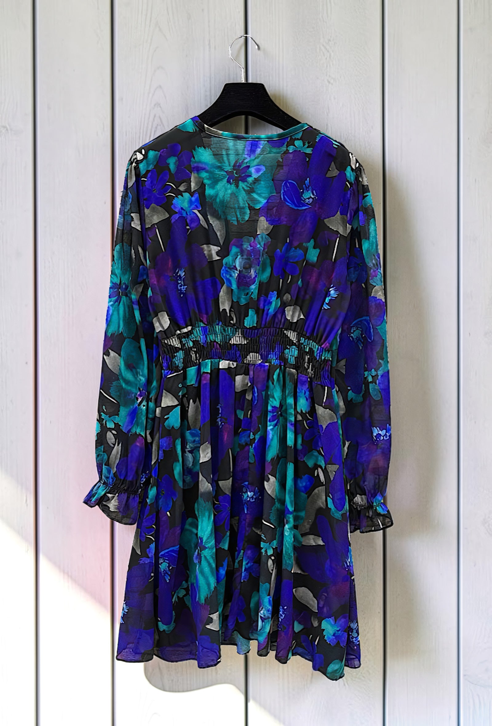 Robe Imprimée Boutonnée Manches Longues Noir Floral Bleu – La Muse Parisienne – vue 3