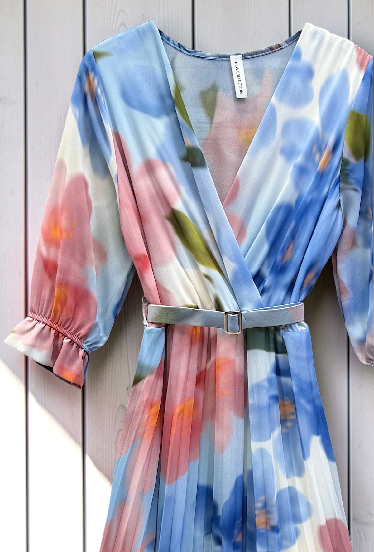 Robe Plissée avec Ceinture Bleu Ciel – La Muse Parisienne – vue 2