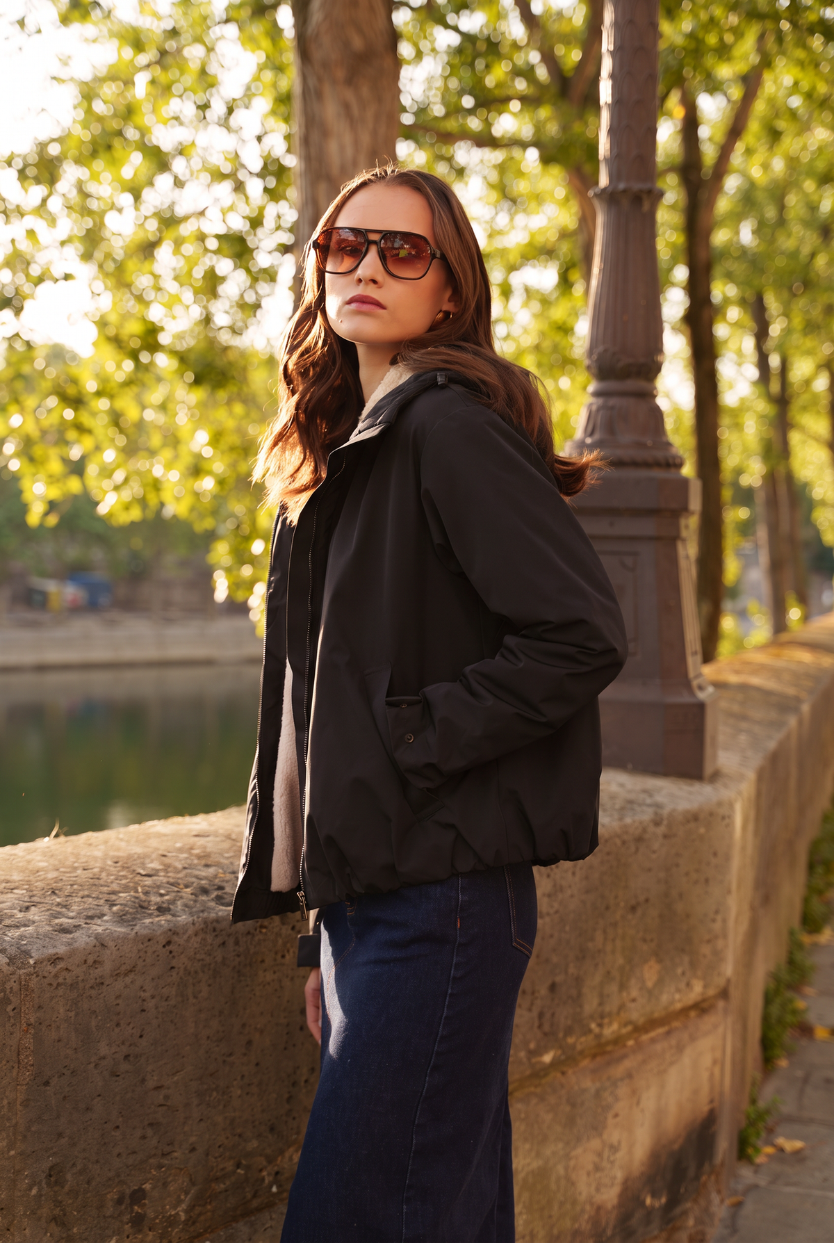Veste imperméable fourrée à capuche noir pour femme – vue 2